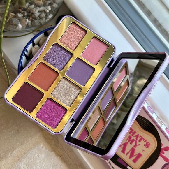 NIB Too Faced That’s My Jam Mini Eyeshadow Palette 6 Pan Purple Iridescent - Picture 4 of 11